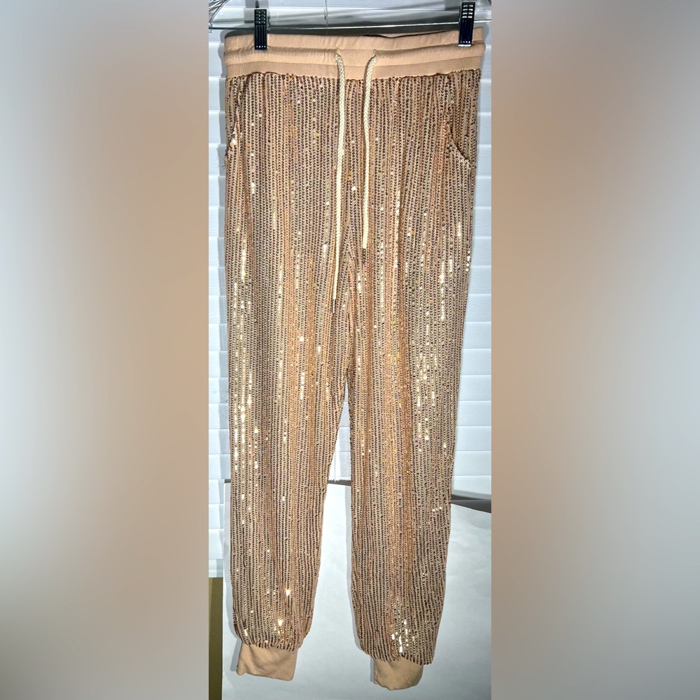 Extra Cute Wisteria Lane Los Angeles Jogger Pants Color Gold Womens Size Medium